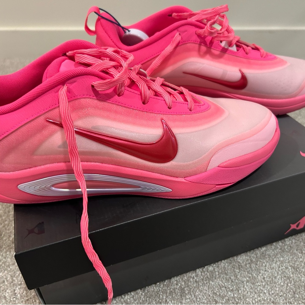 A'One "Pink A'ura"
A'ja Wilson Basketball Shoes women 8.5/youth 7